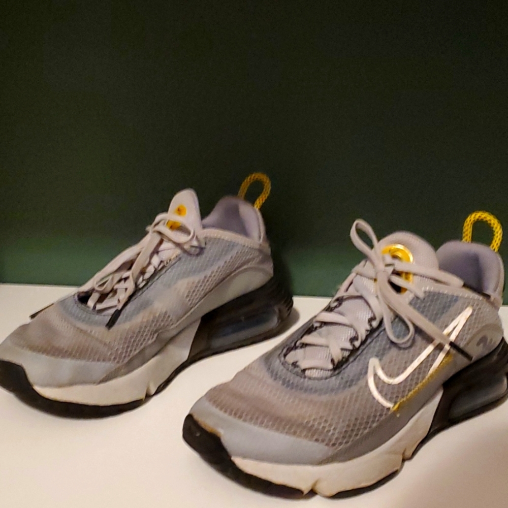 Nike air